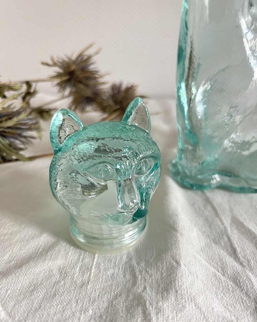 Petite carafe bleutée en verre Empoli en forme de chat