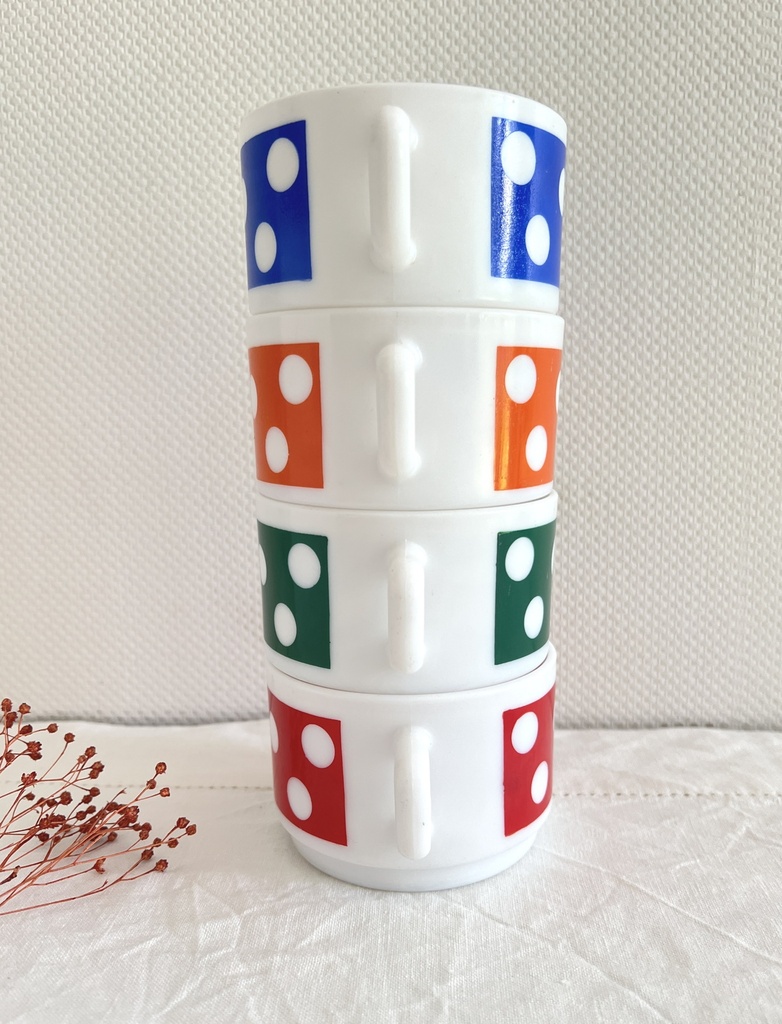 Lot de 4 grandes tasses Arcopal Polka