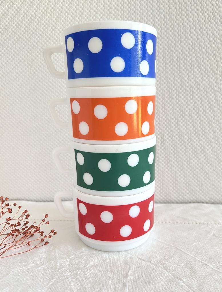 Lot de 4 grandes tasses Arcopal Polka