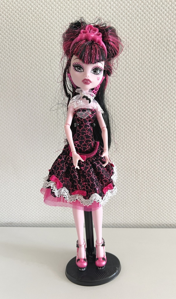 Poupée Monster High Draculaura Sweet 1600