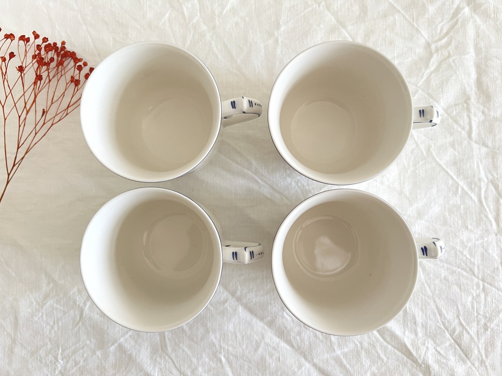 Ensemble de 4 tasses et 4 sous-tasses Villeroy & Boch Vieux Luxembourg