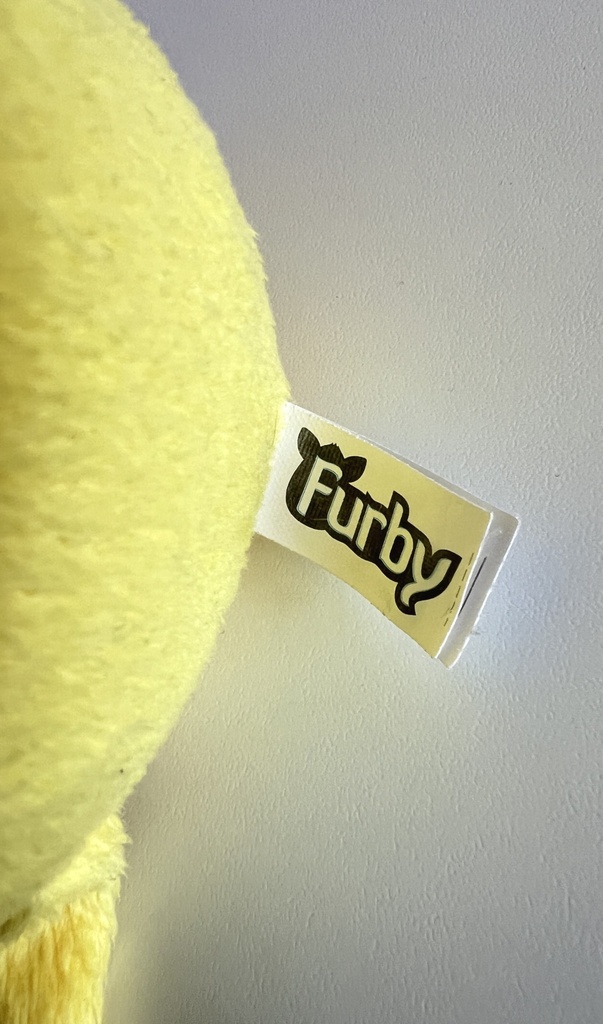 Petite peluche Furby jaune - 2012