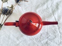 Petite cafetière / théière rouge en métal émaillé