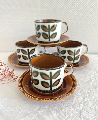 Lot de 4 tasses et 4 sous-tasses Boch Rambouillet