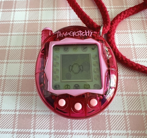 Jouet électronique Tamagotchi rose - 2004